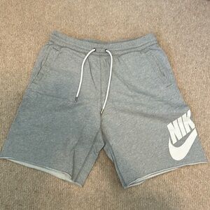 Grey Nike sweat shorts Sz. L